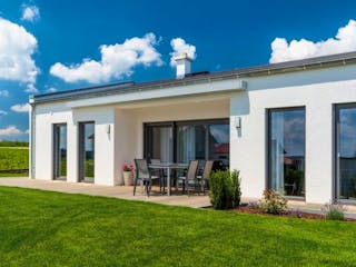 Fertighaus Vitalhaus Klosterberg von Regnauer Hausbau, Bungalow Außenansicht 6