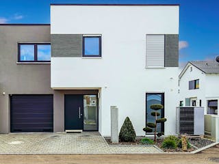 Massivhaus Bauhaus Eberhardt von MYMassivhaus, Cubushaus Außenansicht 1