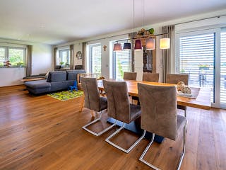 Massivhaus Passivhaus Hägele mit Lichthof von MYMassivhaus, Satteldach-Klassiker Innenansicht 1