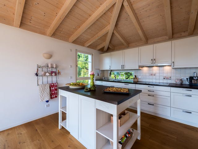 Blockhaus D162 Krastel von Frammelsberger R. Ingenieur-Holzbau, Satteldach-Klassiker Innenansicht 3