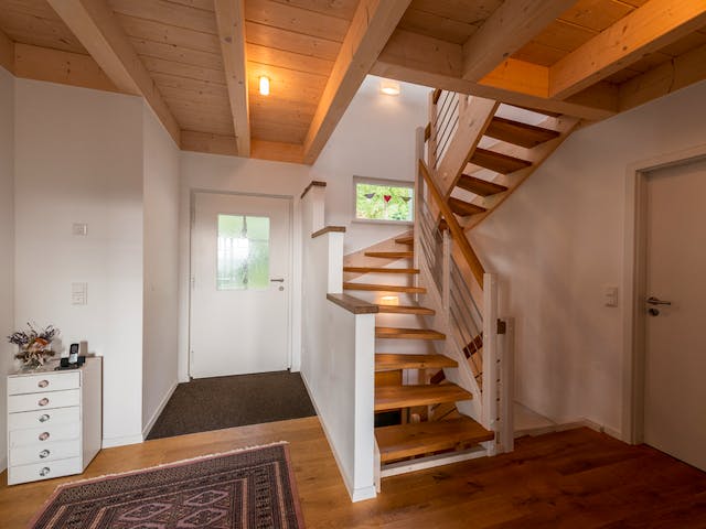 Blockhaus D162 Krastel von Frammelsberger R. Ingenieur-Holzbau, Satteldach-Klassiker Innenansicht 4