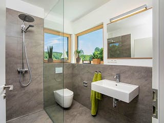 Fertighaus Haus Moosach von Naturholzhaus Bayern, Satteldach-Klassiker Innenansicht 4