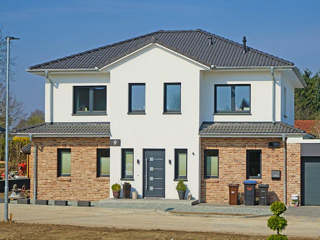 Massivhaus Brügge von Nissen Massivhaus, Stadtvilla Außenansicht 1