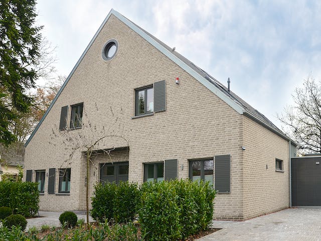 Fertighaus Lichthaus von petershaus, Satteldach-Klassiker Außenansicht 1