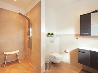 Fertighaus Mehrgenerationenhaus von petershaus, Satteldach-Klassiker Innenansicht 3