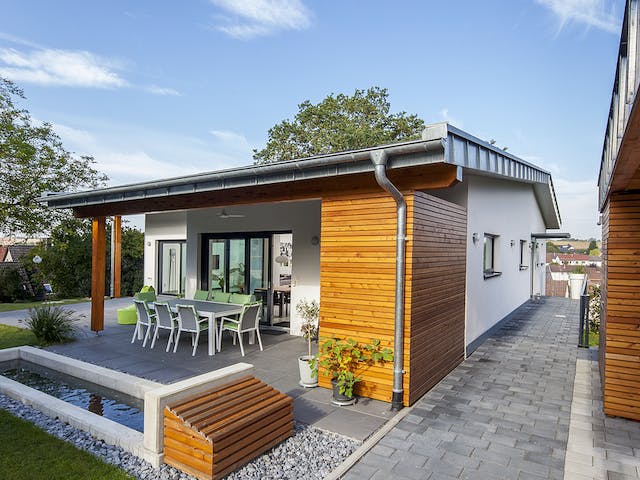 Massivhaus Glasmacher von Plan-Concept Massivhaus, Bungalow Außenansicht 1