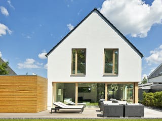 Massivhaus Immel von Plan-Concept Massivhaus, Satteldach-Klassiker Außenansicht 4