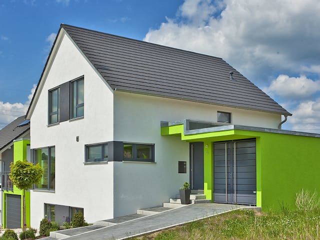 Massivhaus Thiel von Plan-Concept Massivhaus, Satteldach-Klassiker Außenansicht 1 Massivhaus Thiel von Plan-Concept Massivhaus, Satteldach-Klassiker Außenansicht 1