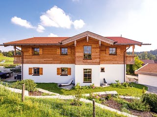 Fertighaus Alois von Regnauer Hausbau Schlüsselfertig ab 786020€, Satteldach-Klassiker Außenansicht 2