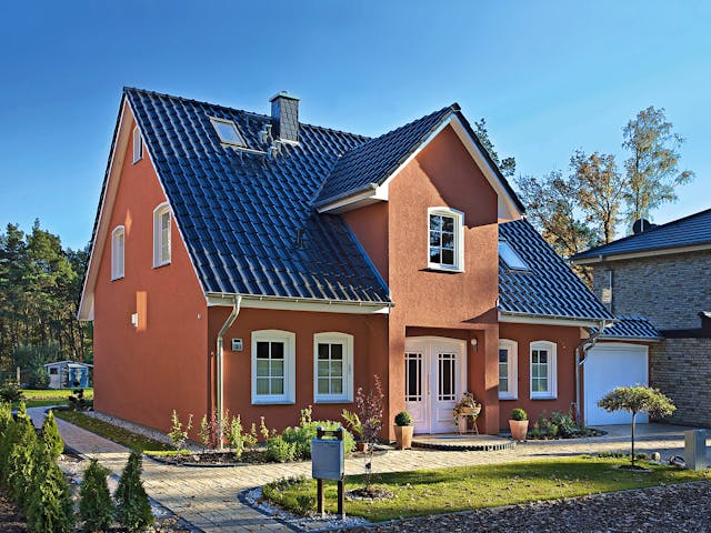 Massivhaus Stadthaus 141 von ROTH MASSIVHAUS Schlüsselfertig ab 325200€, Satteldach-Klassiker Außenansicht 1