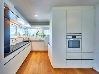 Fertighaus Haus Schulz von Fertighaus WEISS Schlüsselfertig ab 663680€, Pultdachhaus Innenansicht 1