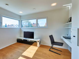 Fertighaus Haus Schulz von Fertighaus WEISS Schlüsselfertig ab 663680€, Pultdachhaus Innenansicht 4