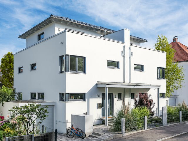 Fertighaus D 30-166.2 - Walmdach Doppelhaus von SchwörerHaus Schlüsselfertig ab 534901€, Stadtvilla Außenansicht 1