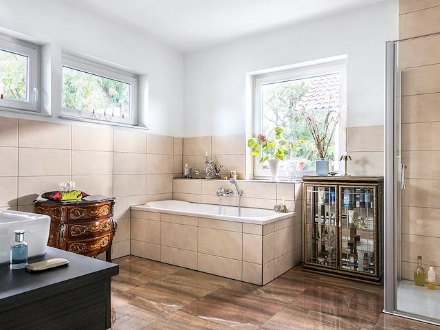 Fertighaus E 10-093.3 - Bungalow mit Pool von SchwörerHaus Schlüsselfertig ab 307618€, Bungalow Innenansicht 5