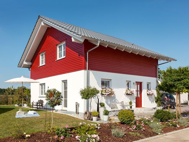 Fertighaus E 15-128.8 - Modernes Landhaus von SchwörerHaus Schlüsselfertig ab 332211€, Satteldach-Klassiker Außenansicht 1