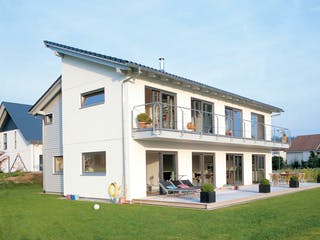 Fertighaus E 15-217.1 - Fertighaus mit 200 qm von SchwörerHaus Schlüsselfertig ab 630242€, Pultdachhaus Außenansicht 2