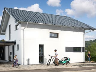 Fertighaus E 15-121.7 - Kundenhaus Bagatur von SchwörerHaus Schlüsselfertig ab 352818€, Satteldach-Klassiker Außenansicht 3
