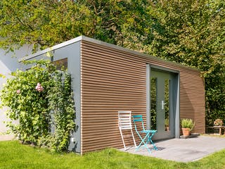 Fertighaus E 15-143.26 - Holz Fertighaus von SchwörerHaus Schlüsselfertig ab 353176€, Satteldach-Klassiker Außenansicht 4