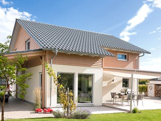 Fertighaus E 15-150.6 - Aktionshaus mit Sonneninsel von SchwörerHaus Schlüsselfertig ab 365653€, Außenansicht 2