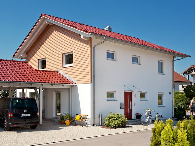 Fertighaus E 20-164.3 - Haus mit Erker-Balkon von SchwörerHaus Schlüsselfertig ab 465376€, Außenansicht 1
