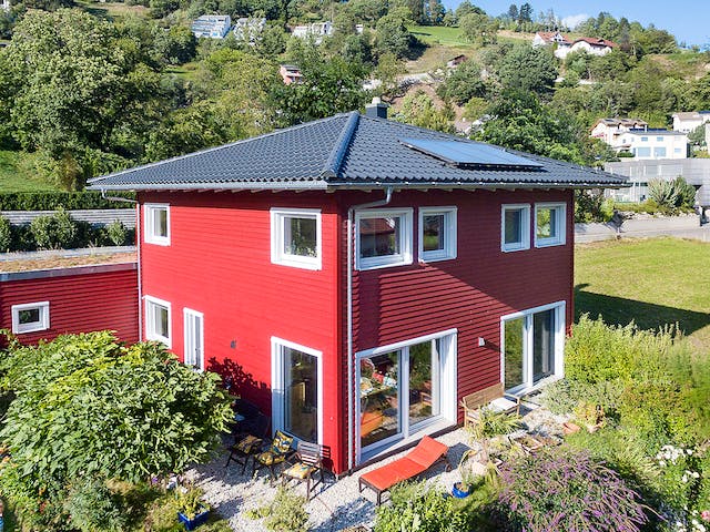 Fertighaus E 20-144.8 - Skandinavisches Holzhaus als Fertighaus von SchwörerHaus Schlüsselfertig ab 437751€, Außenansicht 2