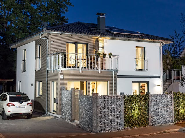 Fertighaus E 20-163.2 - Nachhaltige Stadtvilla von SchwörerHaus Schlüsselfertig ab 448554€, Stadtvilla Außenansicht 1