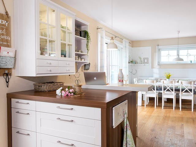 Fertighaus E 20-168.1 - Fertighaus im skandinavischen Landhausstil & Hampton-Flair von SchwörerHaus, Innenansicht 3