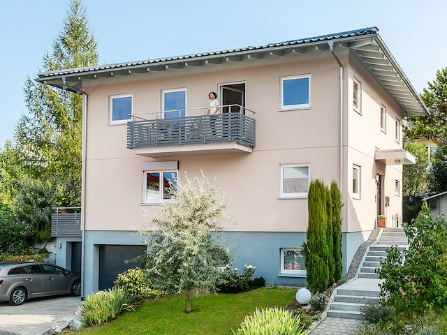 Fertighaus E 20-173.3 - Stadtvilla in Hanglage von SchwörerHaus Schlüsselfertig ab 477542€, Stadtvilla Außenansicht 1