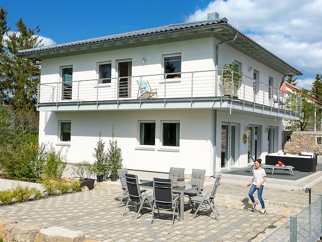 Fertighaus E 20-189.4 - Individuelle Stadtvilla nach eigenem Wunsch von SchwörerHaus, Außenansicht 1