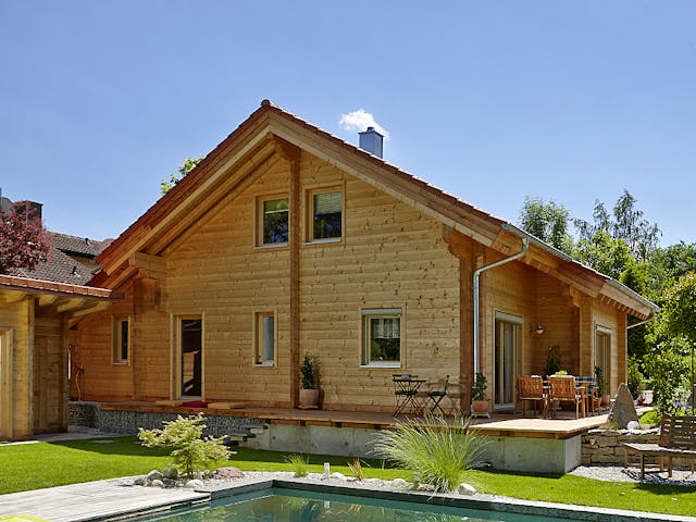 Blockhaus Siglingen von Rems-Murr-Holzhaus Ausbauhaus ab 274728€, Satteldach-Klassiker Außenansicht 1