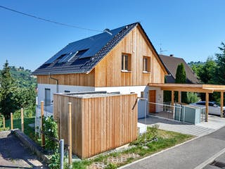 Blockhaus Stuttgart von Rems-Murr-Holzhaus Ausbauhaus ab 268453€, Satteldach-Klassiker Außenansicht 2