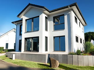Fertighaus Musterhaus Bad Vilbel von Suckfüll Energiesparhaus, Stadtvilla Außenansicht 3
