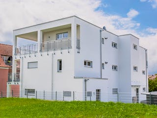 Fertighaus Mehrfamilienhaus mit 6 Wohnungen in Holzfertigbauweise von WeberHaus - Mehrfamilienhäuser, Außenansicht 1