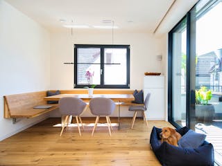 Fertighaus Mehrgenerationenhaus mit 4 Mietwohnungen von WeberHaus - Mehrfamilienhäuser, Cubushaus Innenansicht 3