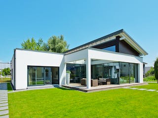 Fertighaus Ausstellungshaus Mannheim Bungalow von WeberHaus Schlüsselfertig ab 656000€, Bungalow Außenansicht 1