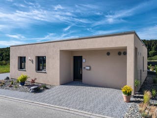 Fertighaus Kundenhaus myLife 402 von WeberHaus Schlüsselfertig ab 413180€, Bungalow Außenansicht 1