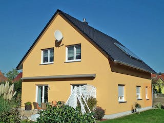 Massivhaus Einfamilienhaus 357 von WEIOTT-Massiv-Haus, Satteldach-Klassiker Außenansicht 1