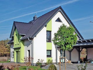 Massivhaus Einfamilienhaus 376 von WEIOTT-Massiv-Haus, Satteldach-Klassiker Außenansicht 1