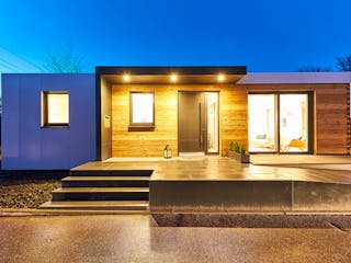 Fertighaus Musterhaus Fellbach – Kompaktmodul von Wolf System, Bungalow Außenansicht 1