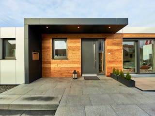 Fertighaus Musterhaus Fellbach – Kompaktmodul von Wolf System, Bungalow Außenansicht 3