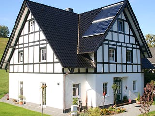 Fertighaus Haus Bremerich von Wiese und Heckmann, Fachwerk Außenansicht 1