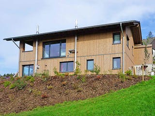 Fertighaus Haus Sprakel von Wiese und Heckmann, Satteldach-Klassiker Außenansicht 4