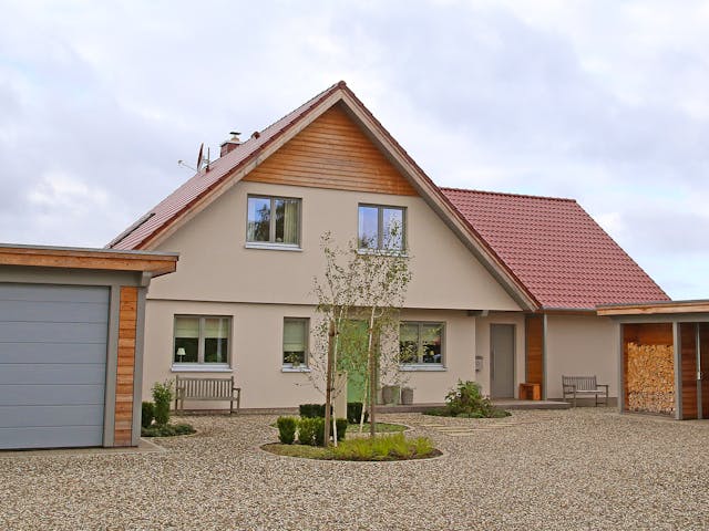 Fertighaus Landhaus Klassisch von Zimmerer-Profibau Schlüsselfertig ab 500000€, Satteldach-Klassiker Außenansicht 1 Fertighaus Landhaus Klassisch von Zimmerer-Profibau Schlüsselfertig ab 500000€, Satteldach-Klassiker Außenansicht 1